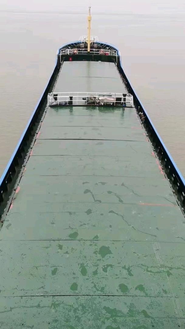 售3300吨散货船：