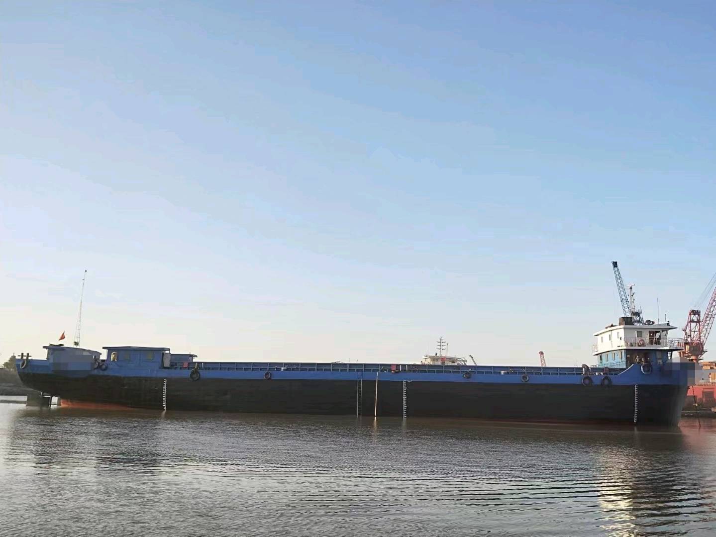 出售 4800吨内河集装箱船