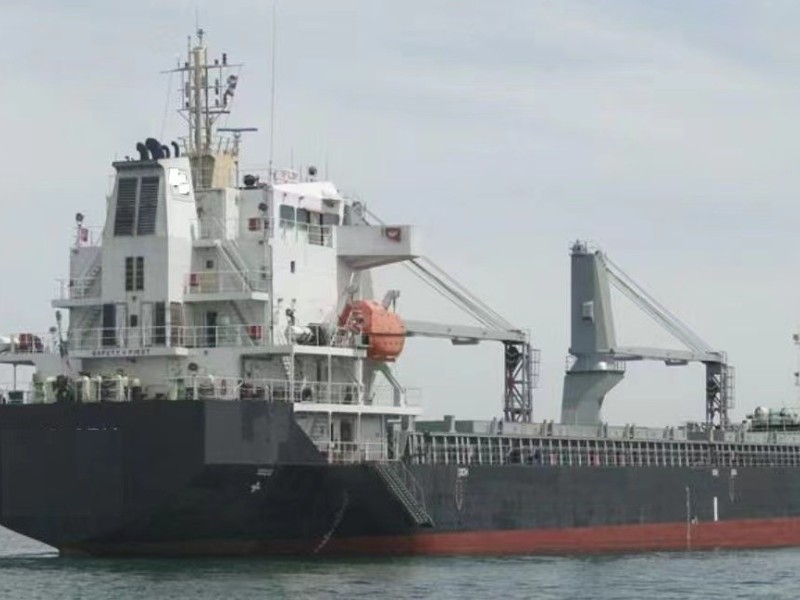 8460吨重吊船出售