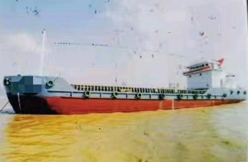 出售： 装1500立方开体泥驳船 2012年12月浙江博海船业ZC完工