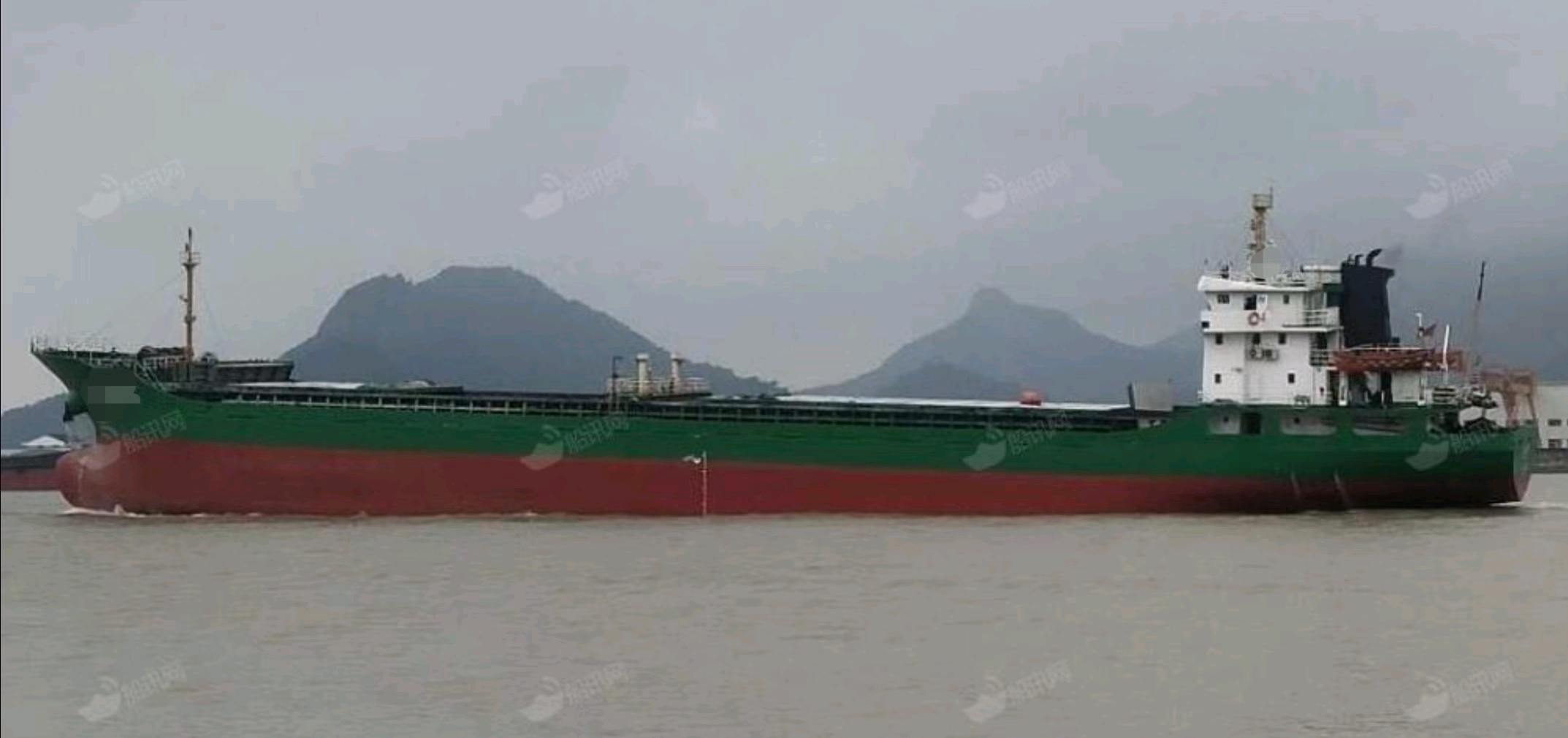 低价出售： 5000吨单壳干货船 2012年福建ZC完工
