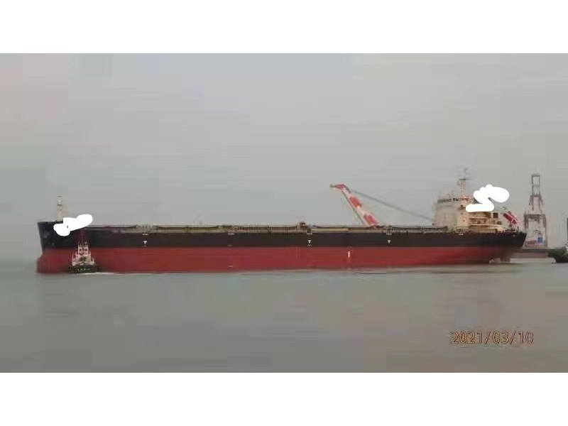 出售编号700 11年56805吨散货船