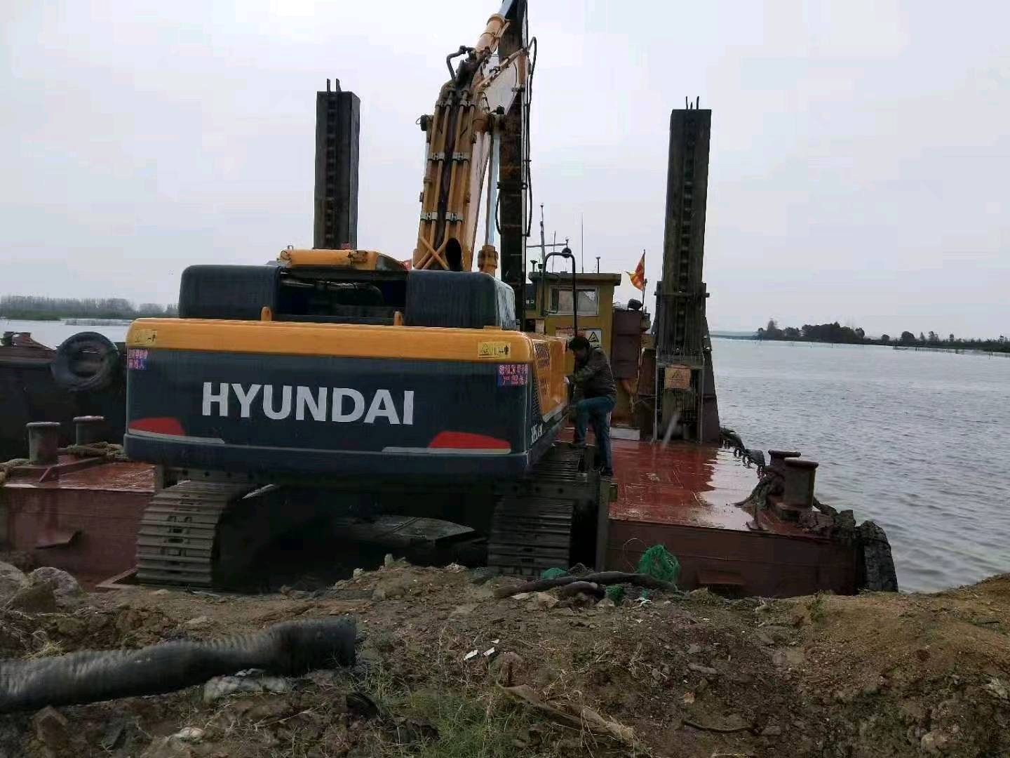大定位桩挖机船出售