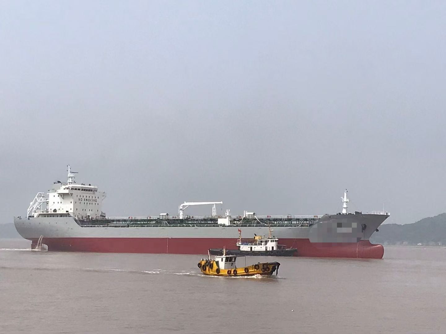 出售浙江造7500吨成品油船