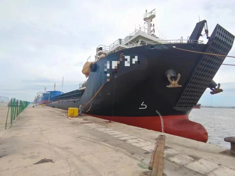 出售2016年造5000吨近海前驾驶甲板货船