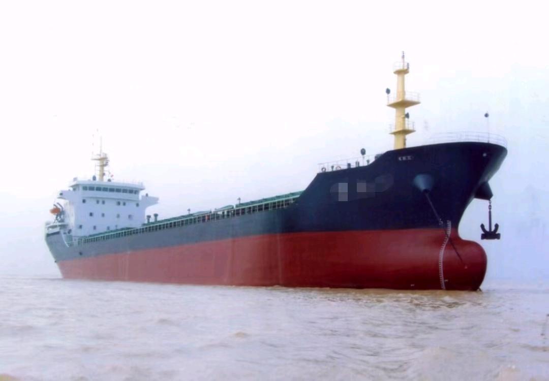 出售： 2009年造13000吨集装箱船