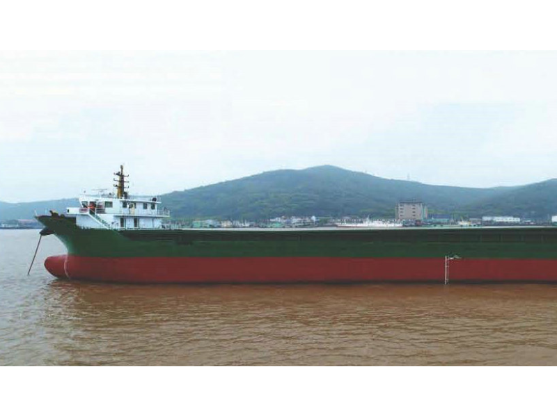 2004年2420吨沿海集装箱船