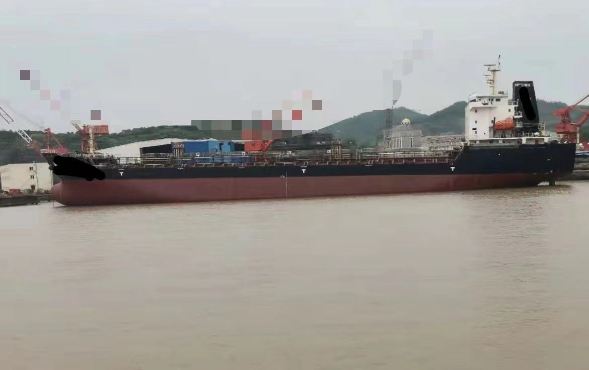出售15000吨2011年浙江造油船