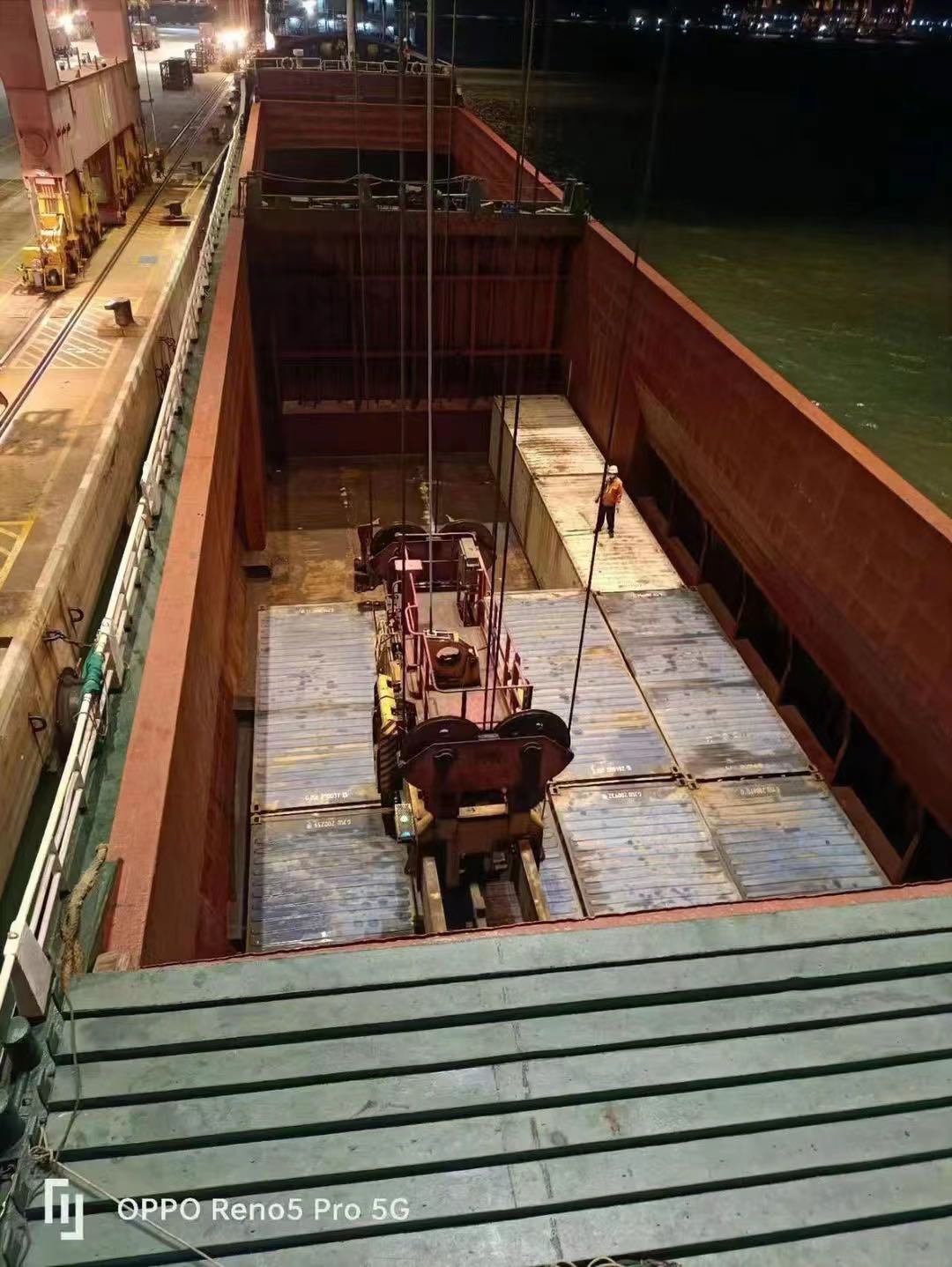 出售3800吨集装箱多用途船