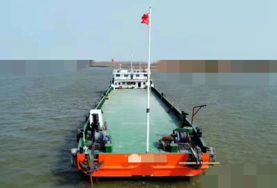 出售700吨沿海前驾甲板船