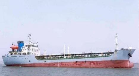 售2010年造1400吨近海油船