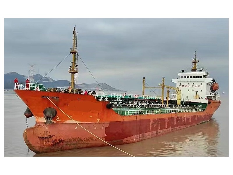 售：2011年近海4200吨一级油船