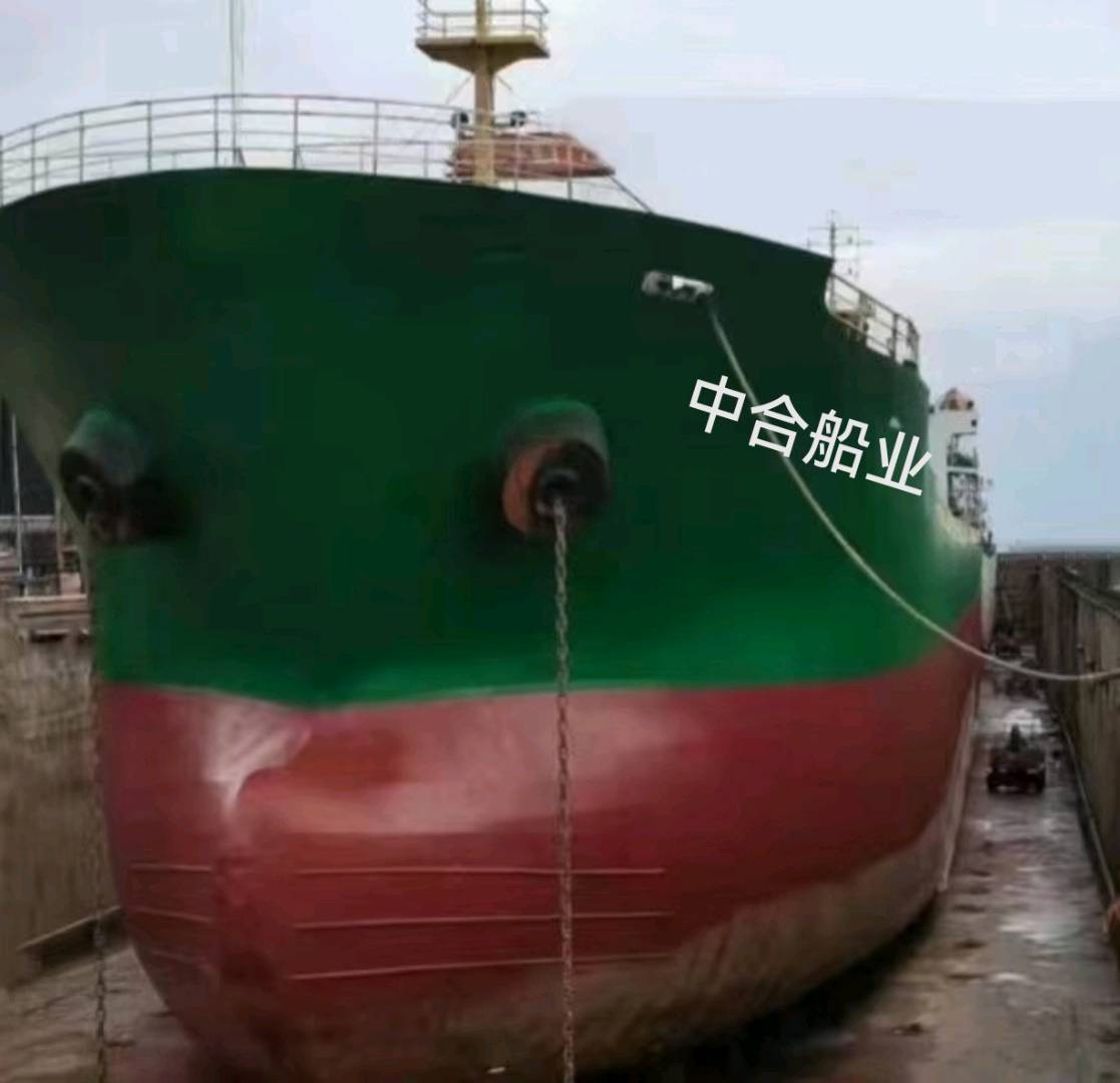 出售14000吨散货船