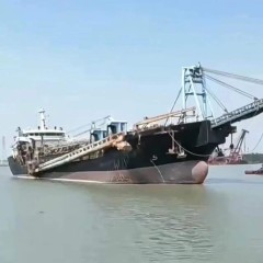 出售《多艘》极品沿海自吸自卸沙船图1