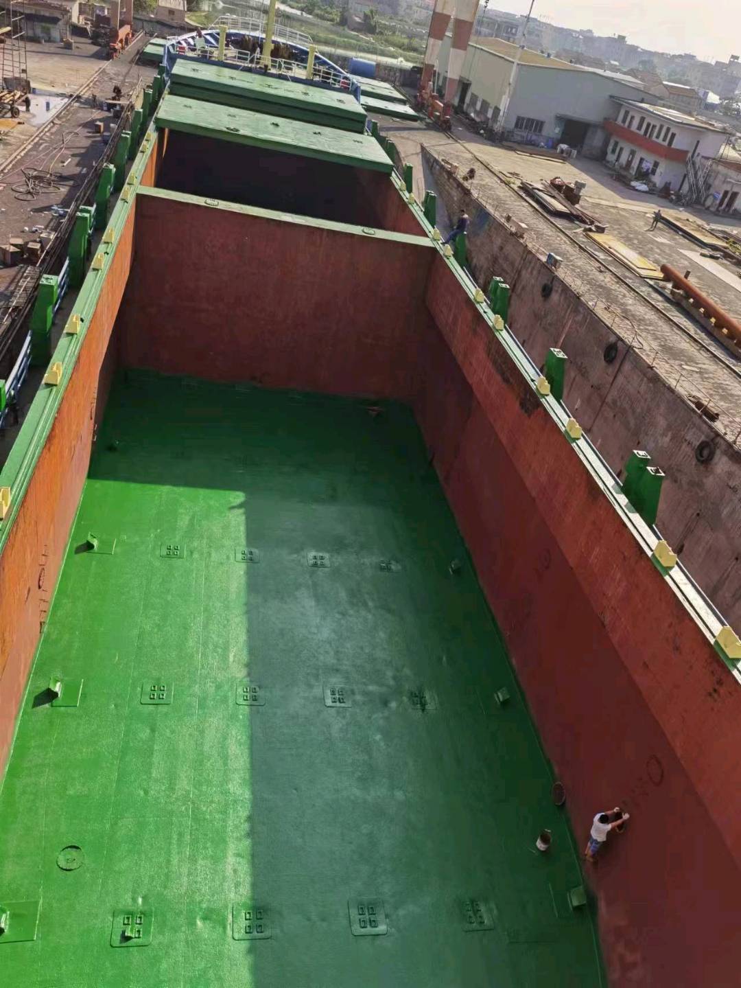 船东委托出售10300吨多用途集装箱船