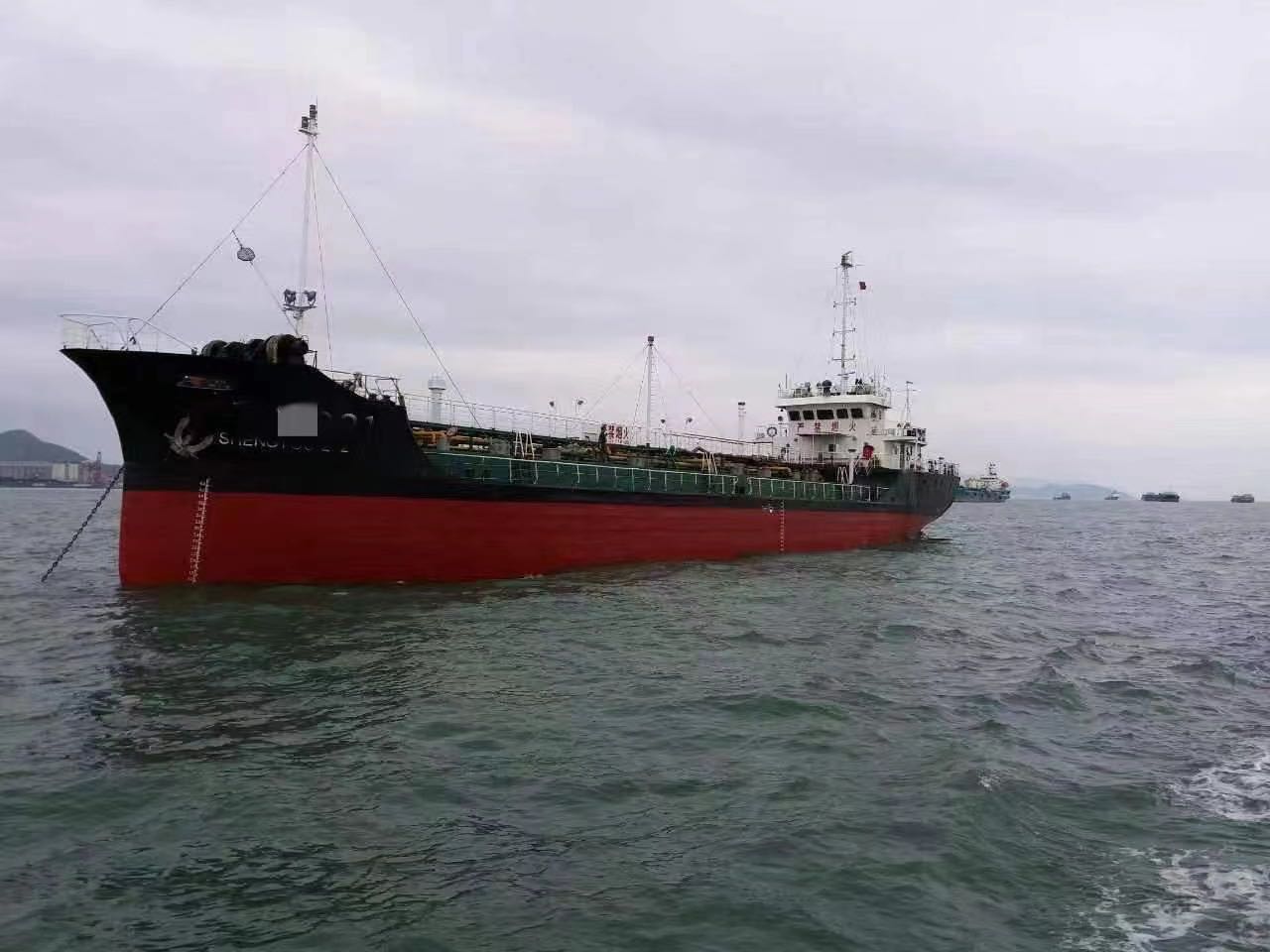 出售07年1651吨双壳油船