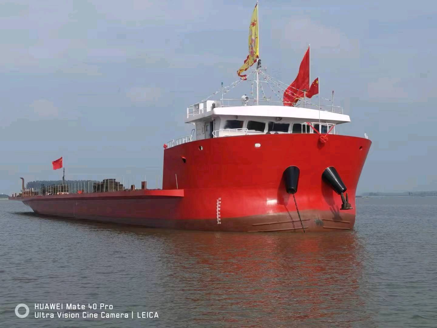 前驾驶甲板驳