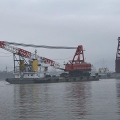 沿海自航全回转180T图1