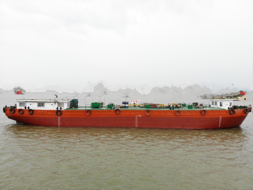 出售500吨内河油船（食用油运输船）
