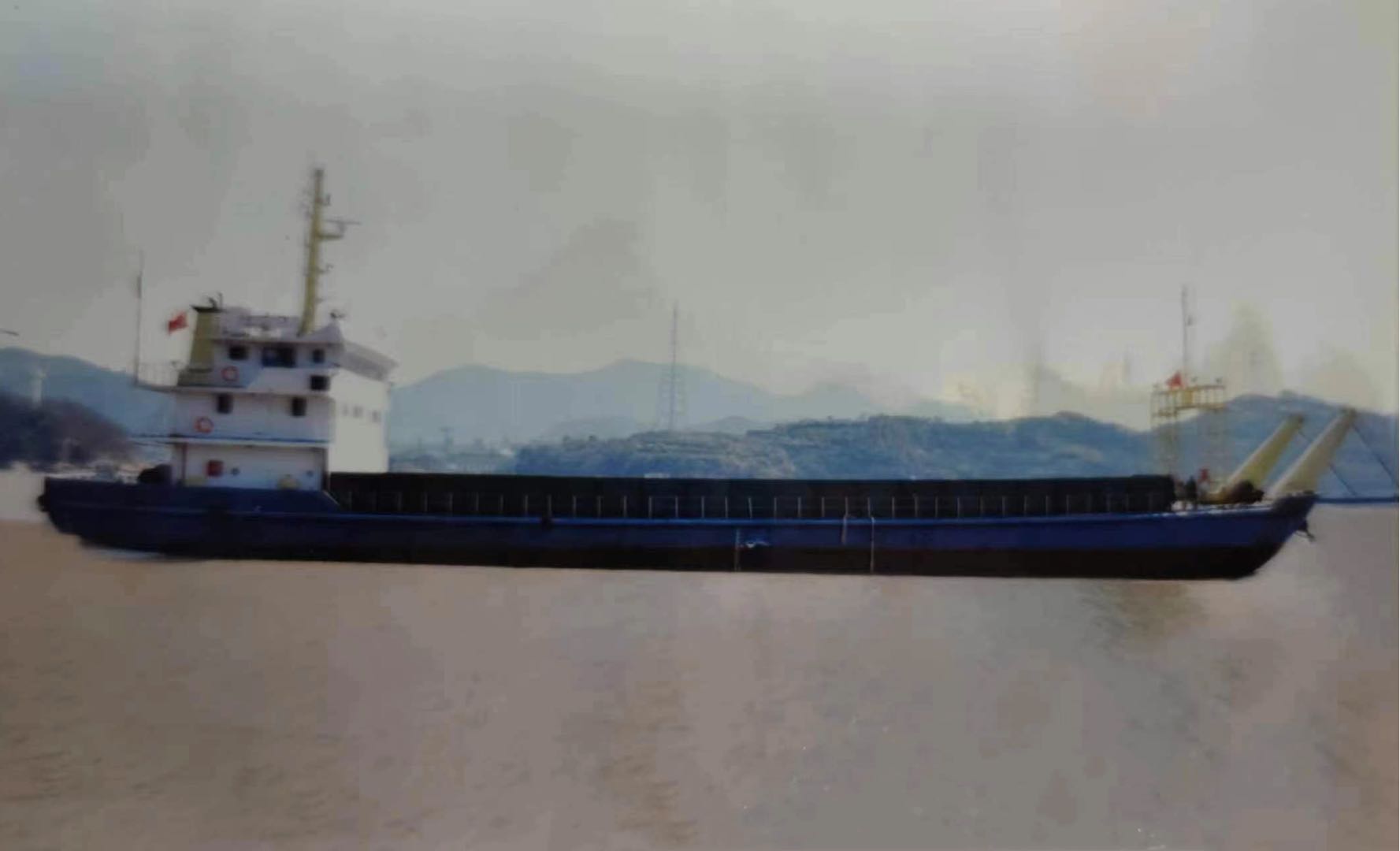 出售2010年989吨甲板货船