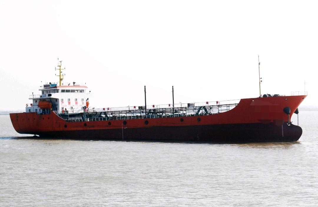 出售-4970吨油船