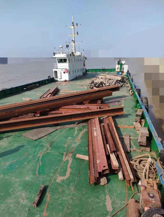 出售沿海侧驾甲板船