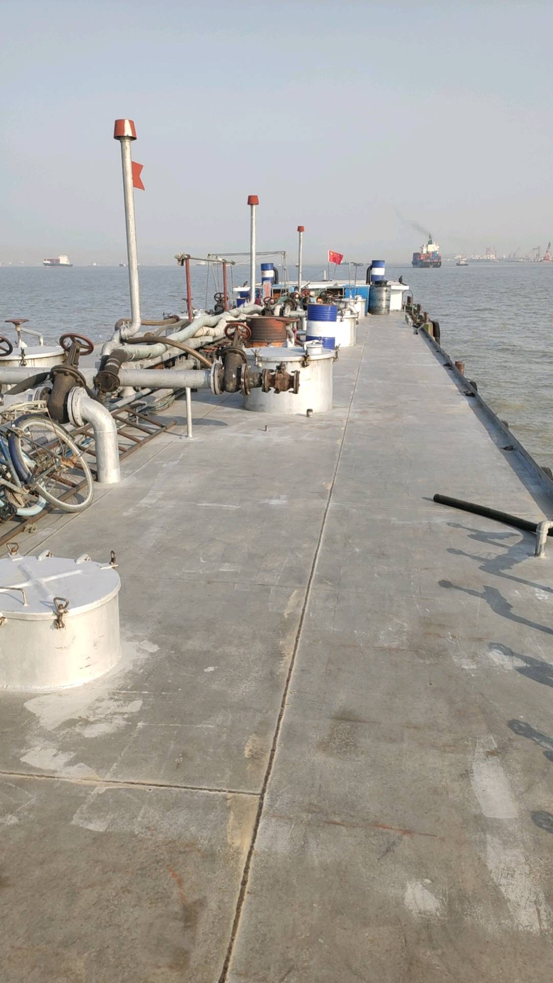 内河油船双底双壳（闪点>60°c）