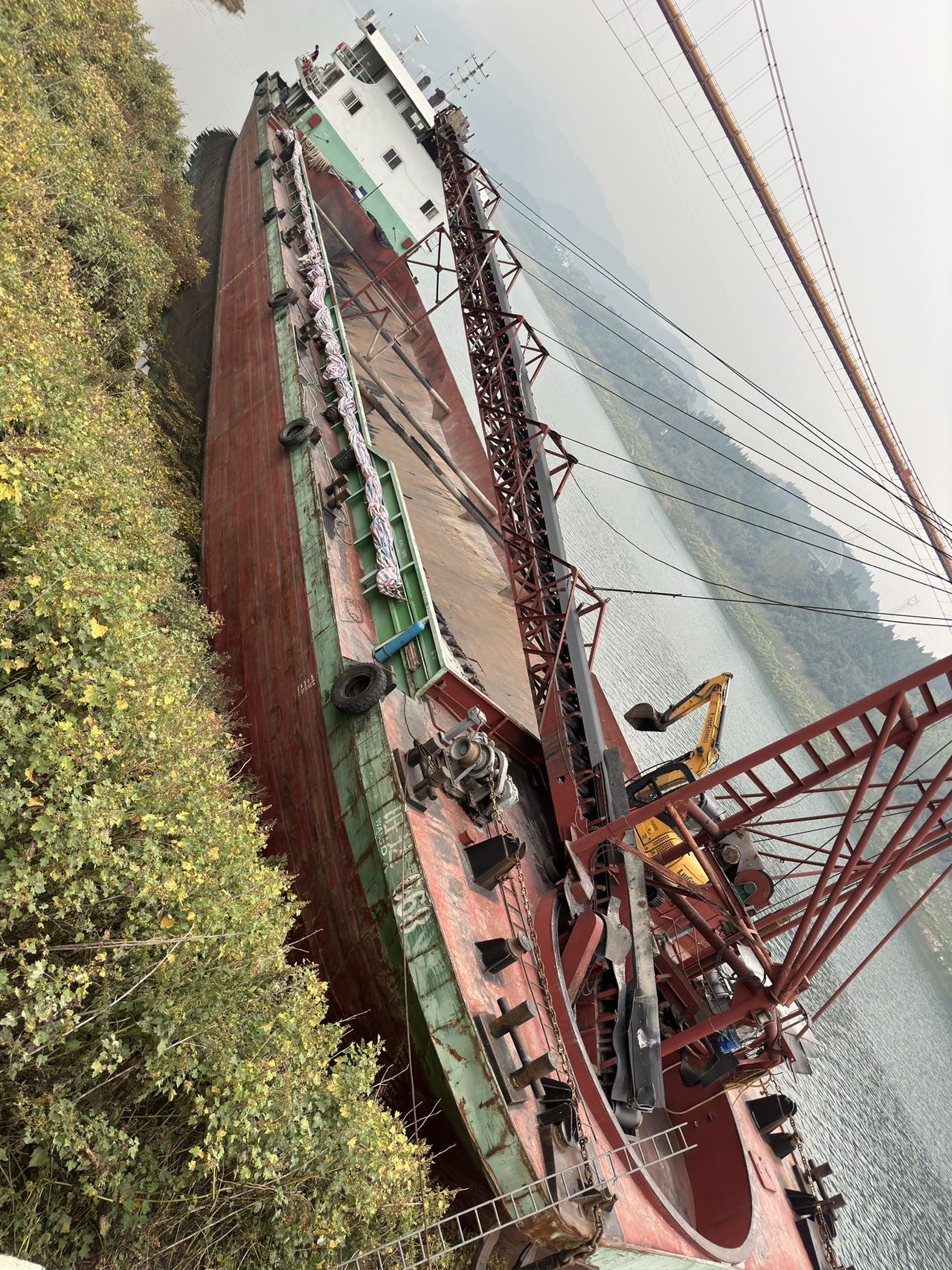 自卸沙船