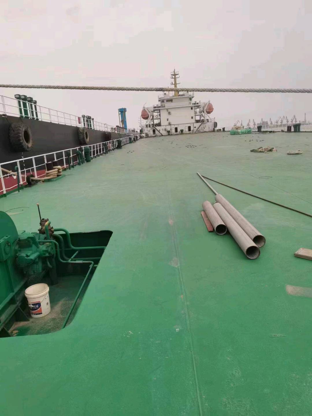 5000吨甲板驳