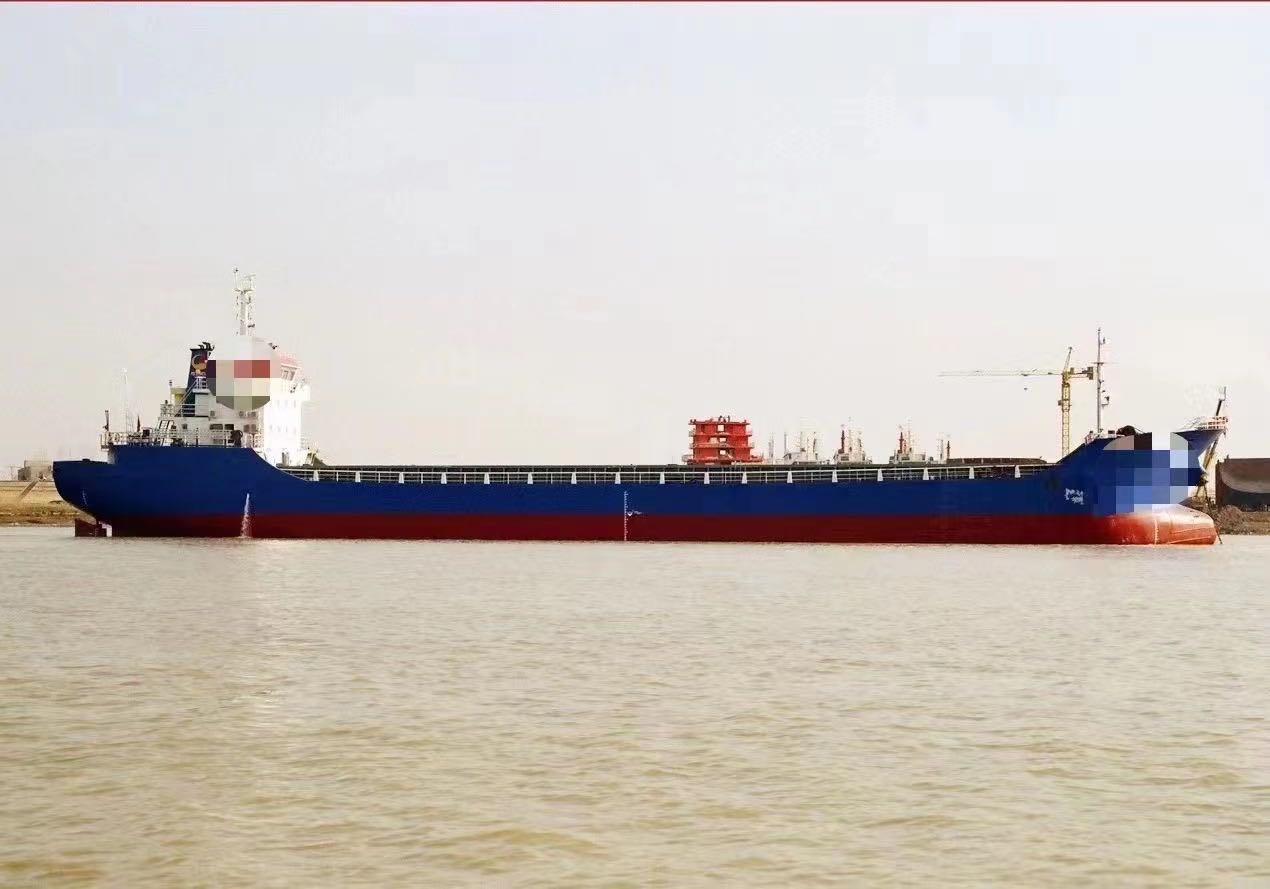 出售2010年4400吨敞口式集装箱船