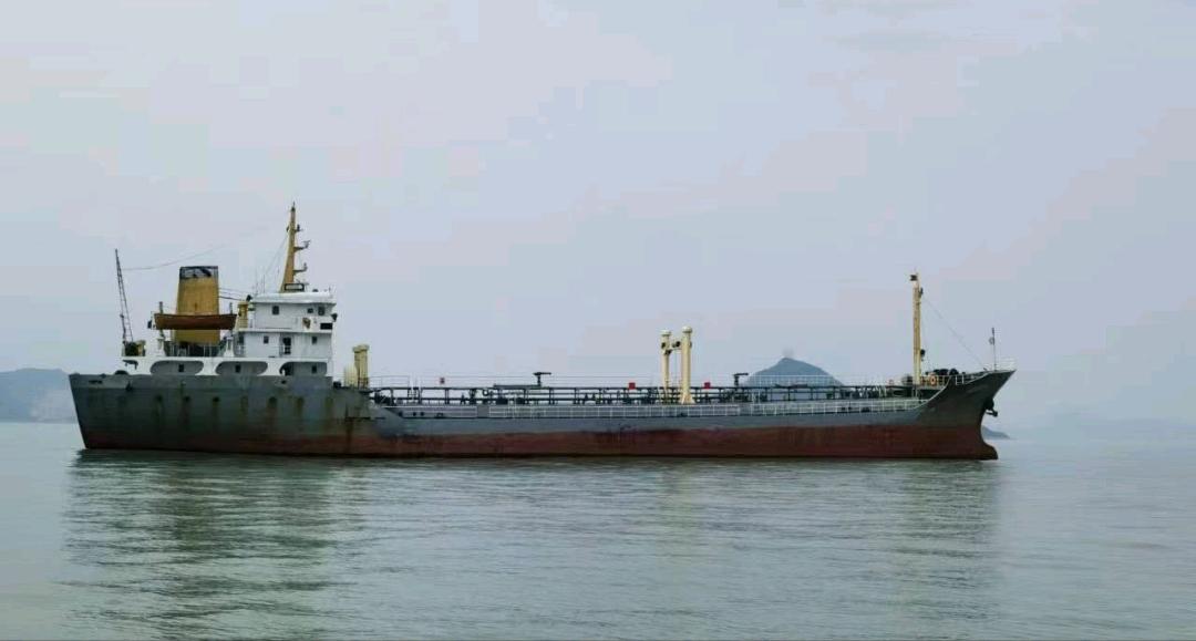 3400t油船