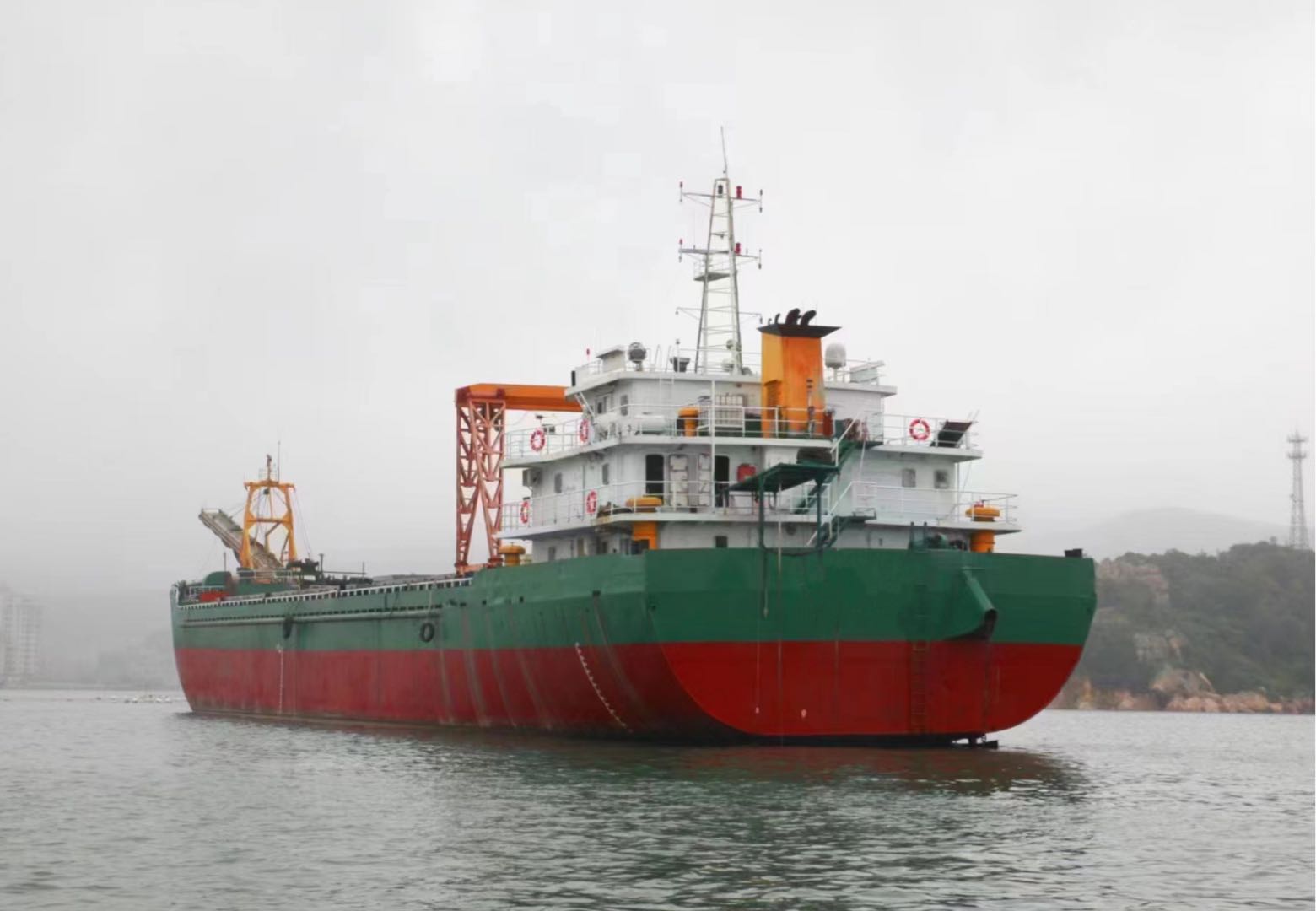 低价出售2015年5050吨沿海自卸沙船
