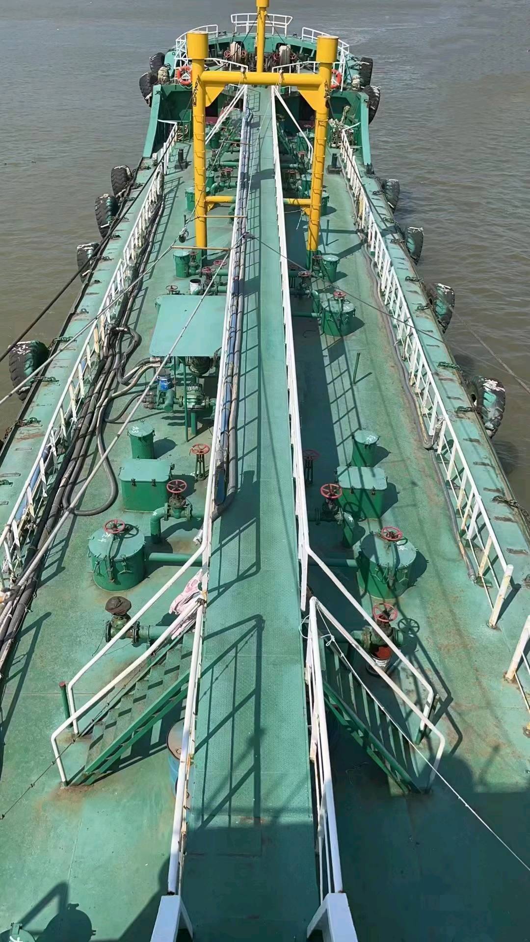 出售:1000吨油船