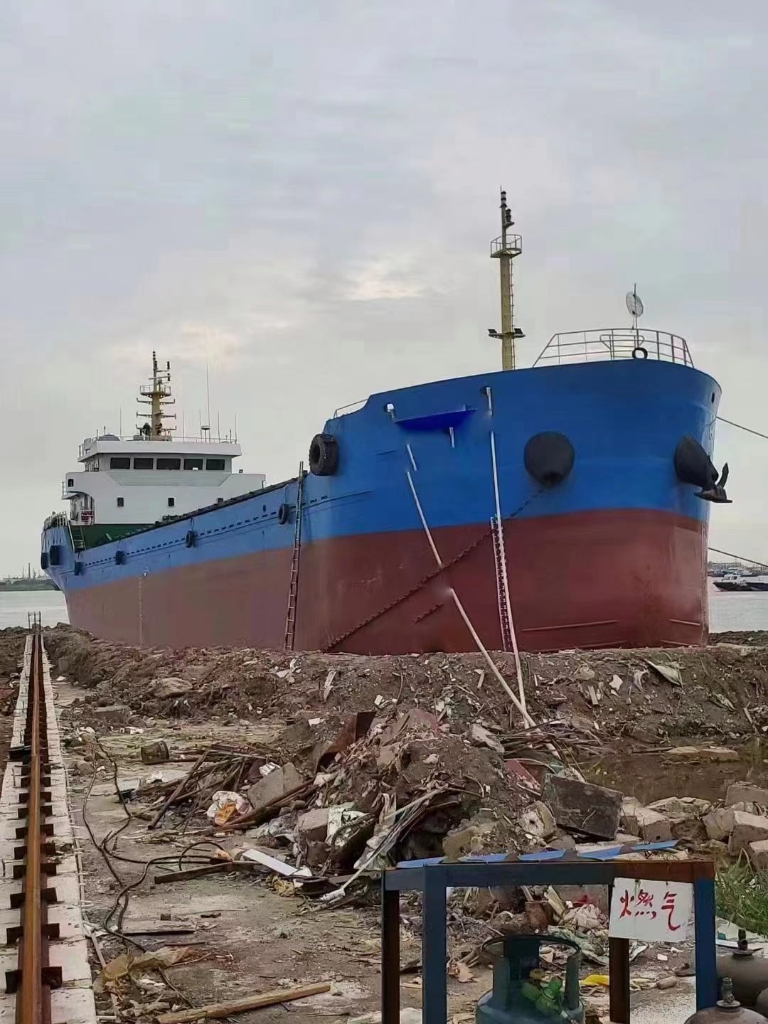 出售连云港造2000吨散货船