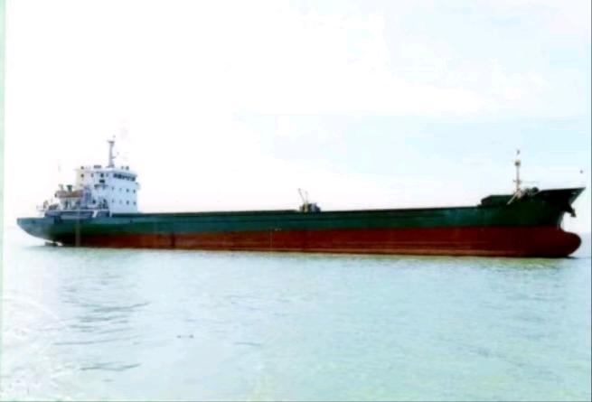出售近海5000吨散货船（单机）