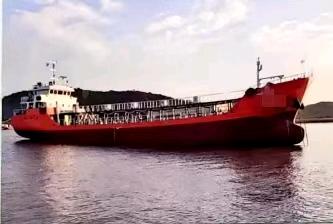 出售近海航区1000吨油船