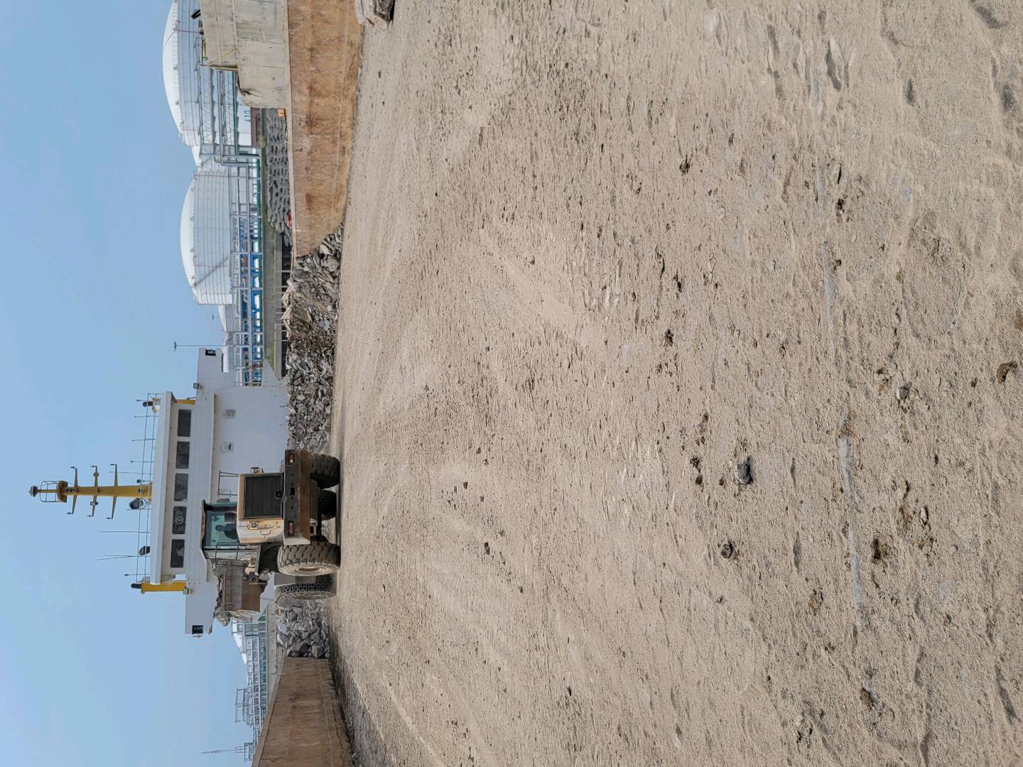 甲板驳船