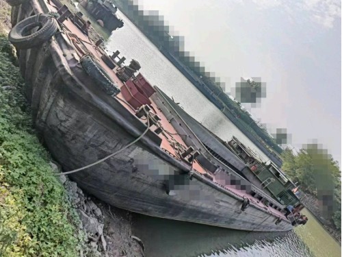 内河铁船出售图1