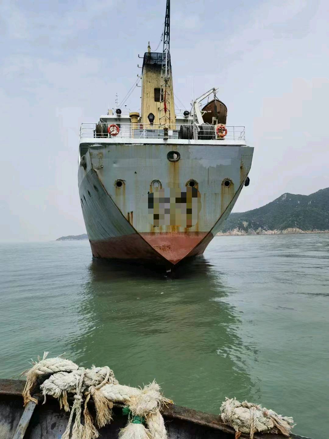 出售3400吨油船
