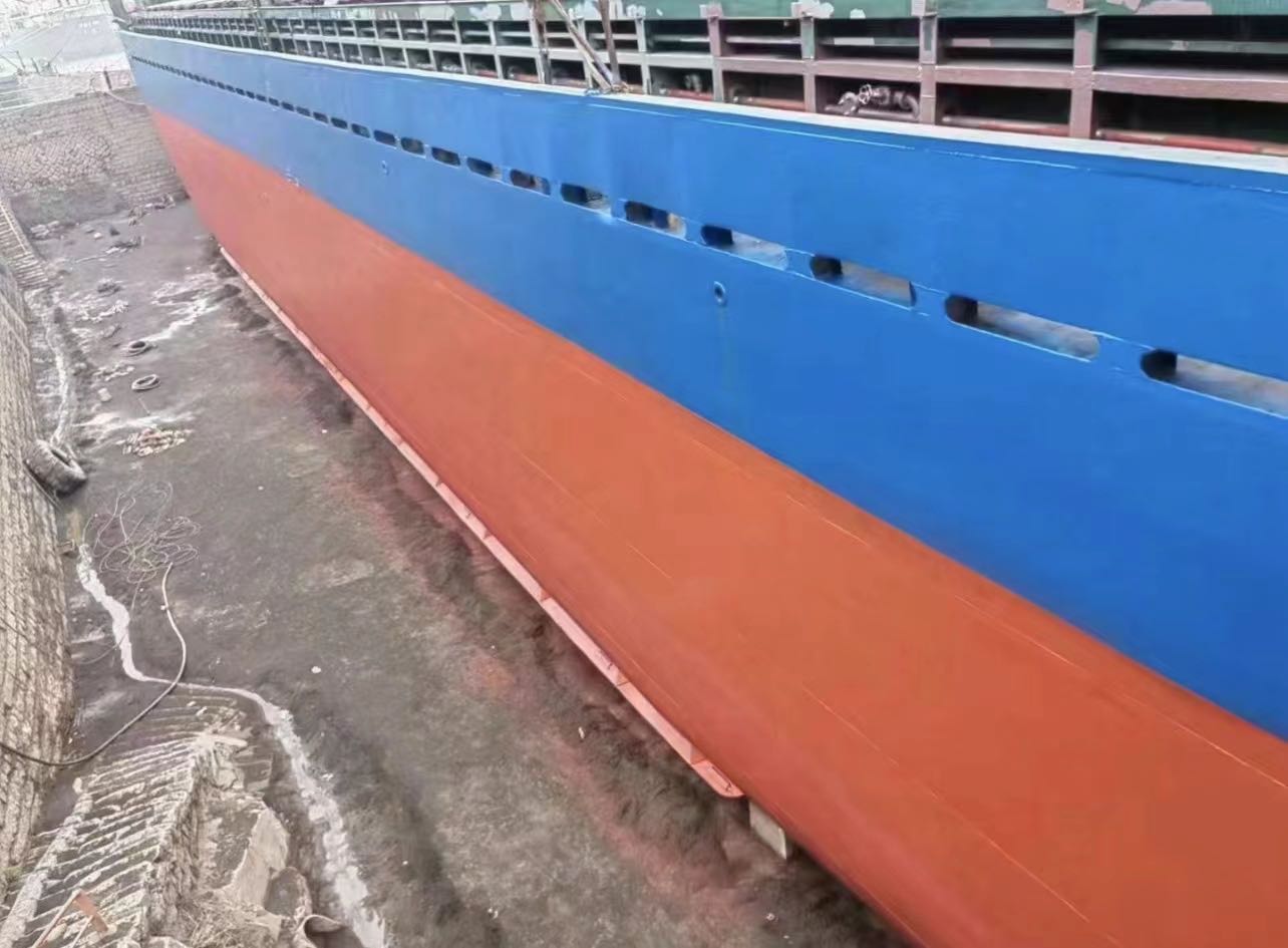 出售：5000吨在航干货船 双底双壳结构 2005年浙江建造