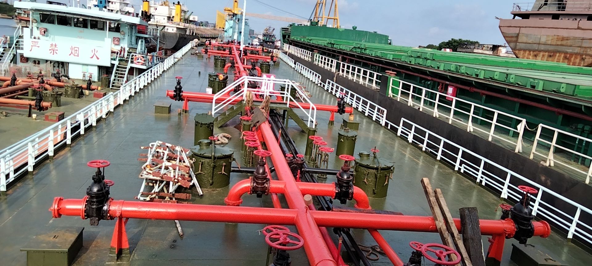 出售2500吨内河油船，2004年广州造，CCS船级