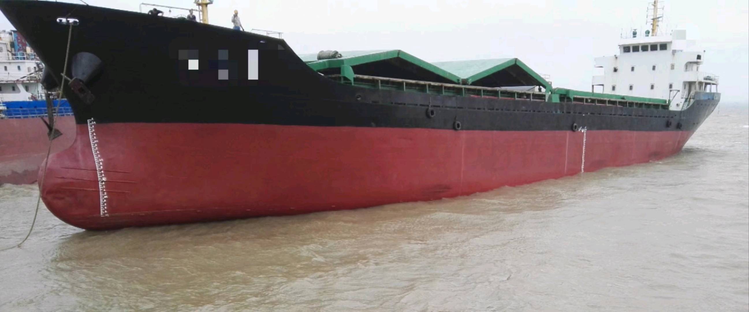 出售： 5000吨单壳干货船 2004年10月浙江ZC完工