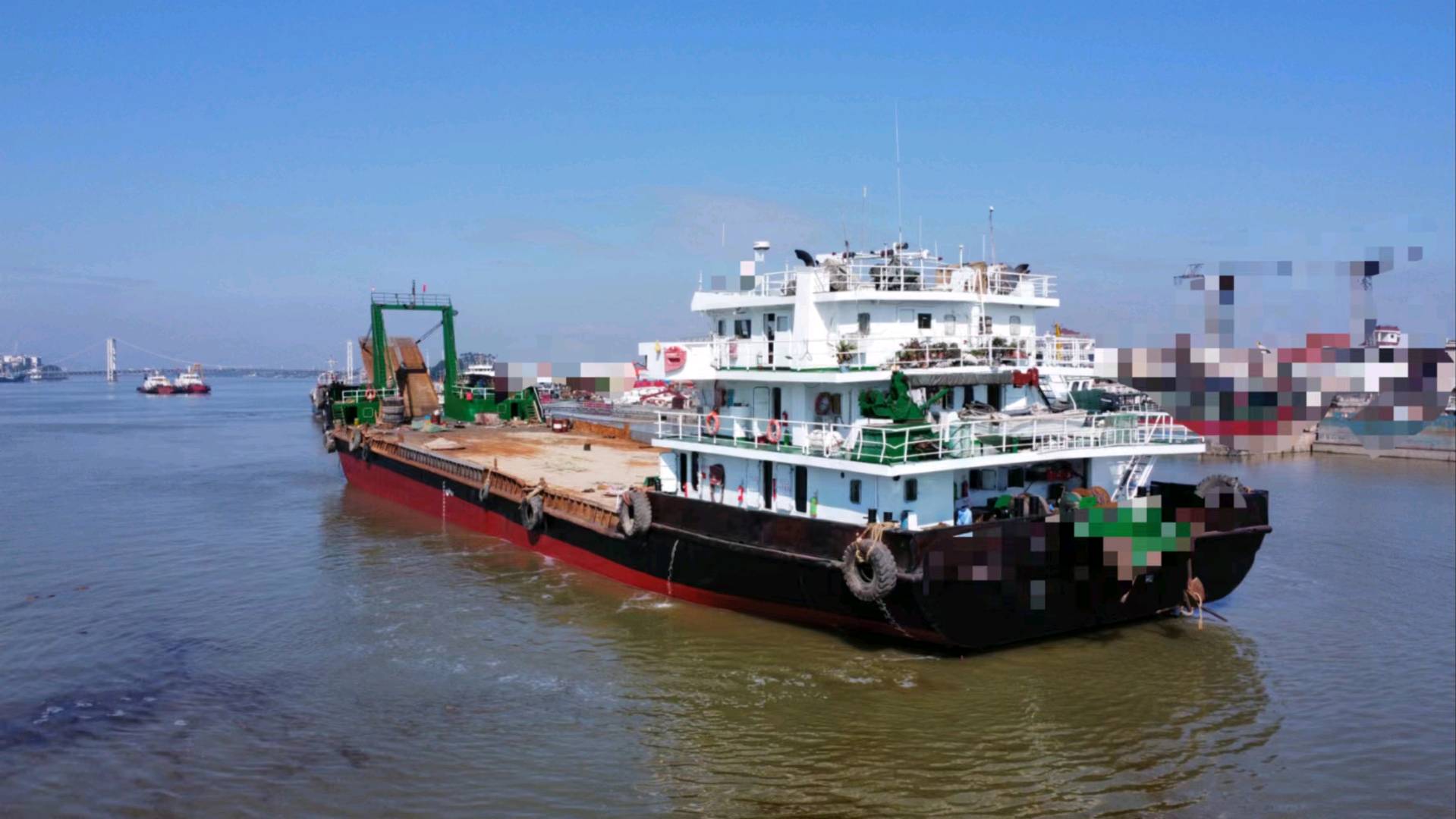 出售：《吉船街517》 2000吨甲板驳船/前跳/后驾 2014年10月安徽ZC完工