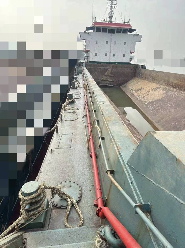 出售555吨沿海开底驳船