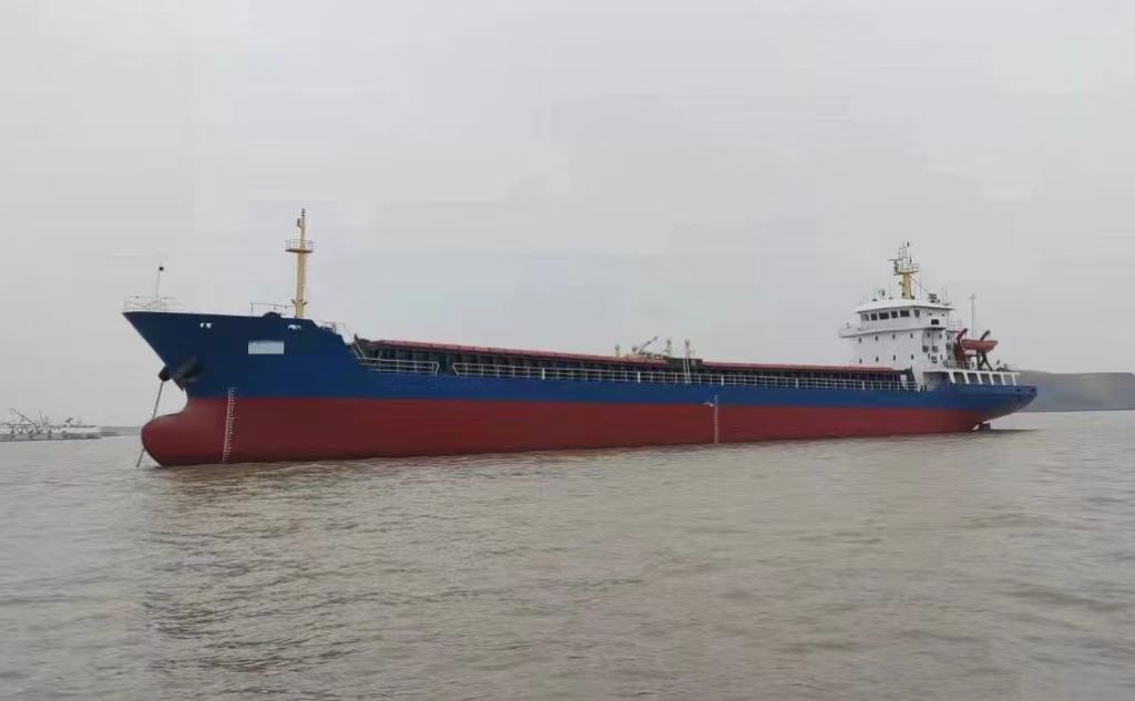 低价出售：4410吨散货船 2008年建造