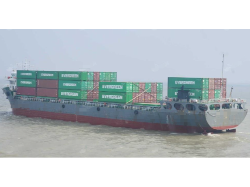 出售:【敞口集装箱船】8900吨426箱，2012年江苏造