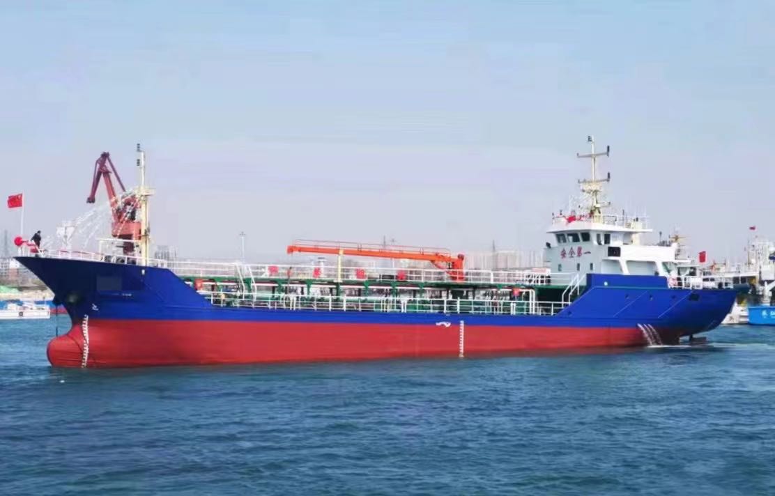 出售供油船：1000吨2019年CCS 船舶类型：油船（闪点＞60℃） 建造完工：2019