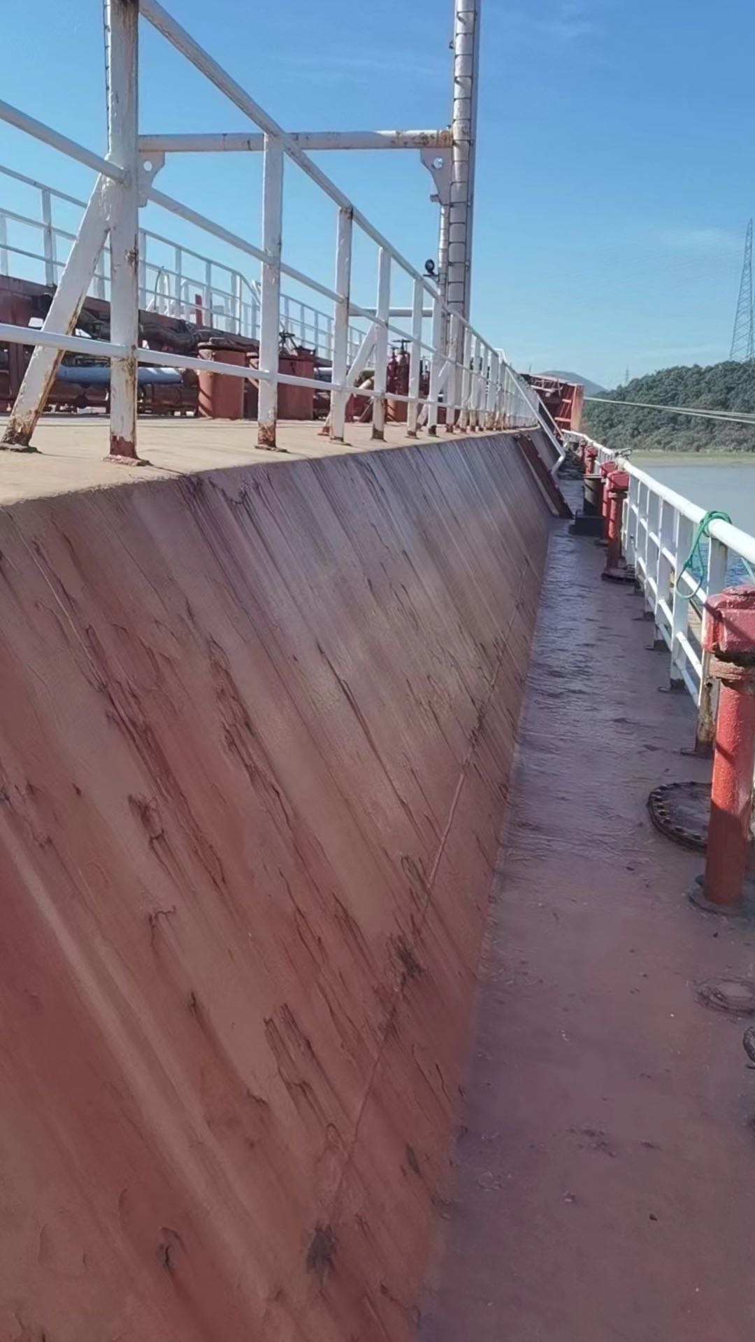For sale: 3,388 tons of oil tanker, built in Zhejiang, China in 2005, suitable for foreign trade exp - 图片 3