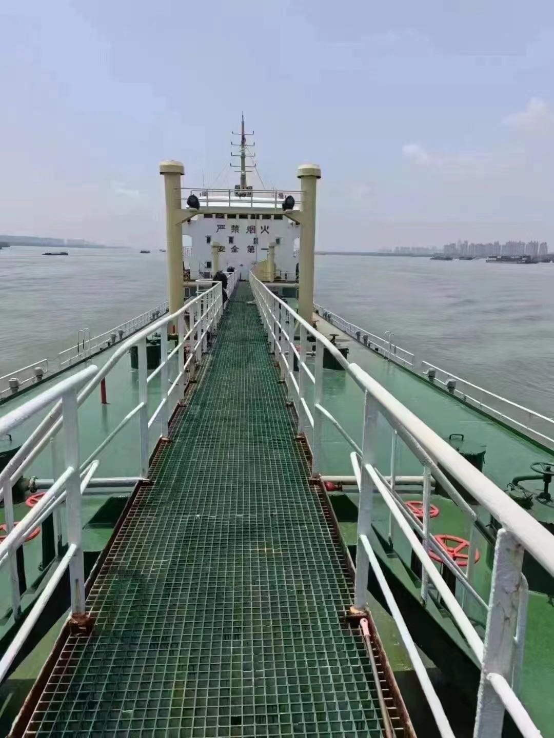 For sale: 3,440 tons of oil tanker, built in Zhejiang, China in 2002, suitable for foreign trade exp - 图片 3