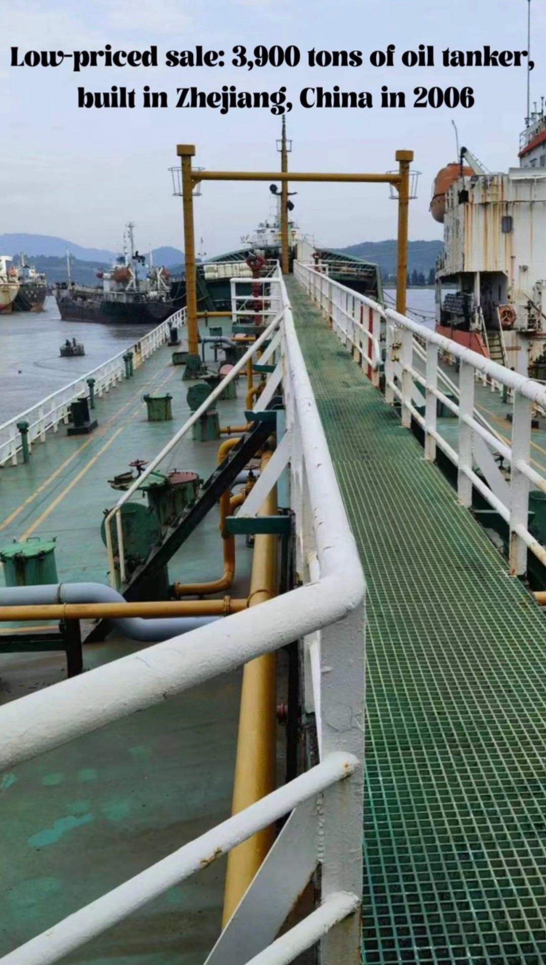 Low-priced sale: 3,900 tons of oil tanker, built in Zhejiang, China in 2006